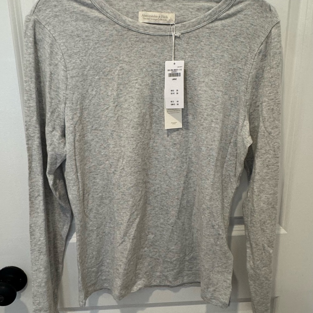 Abercrombie and Fitch lounge collection Gray Long Sleeve Shirt